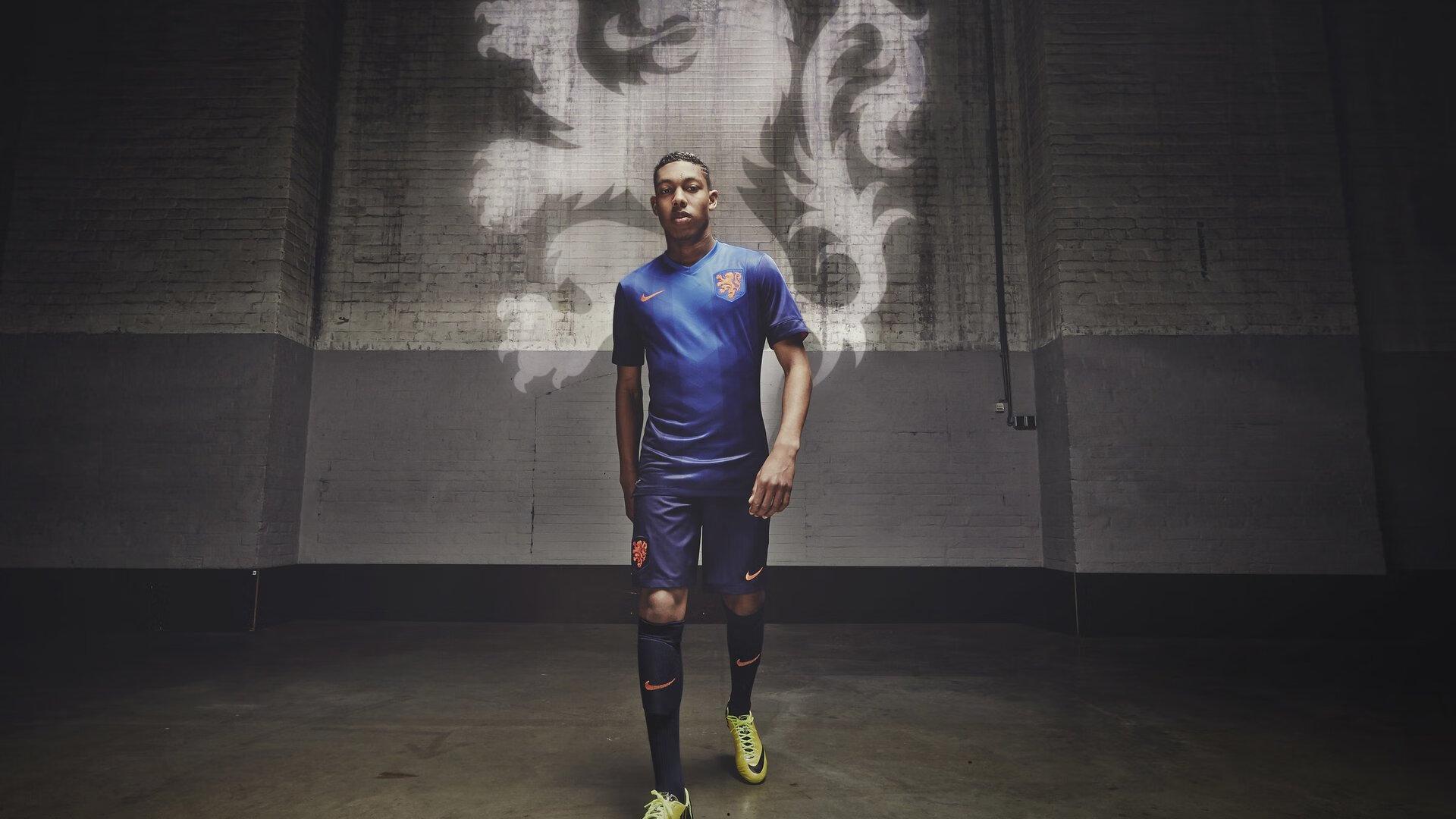 世体确认,比利亚雷亚尔双星希门尼斯与巴埃纳恢复有球合练,预计明年初强势回归赛场