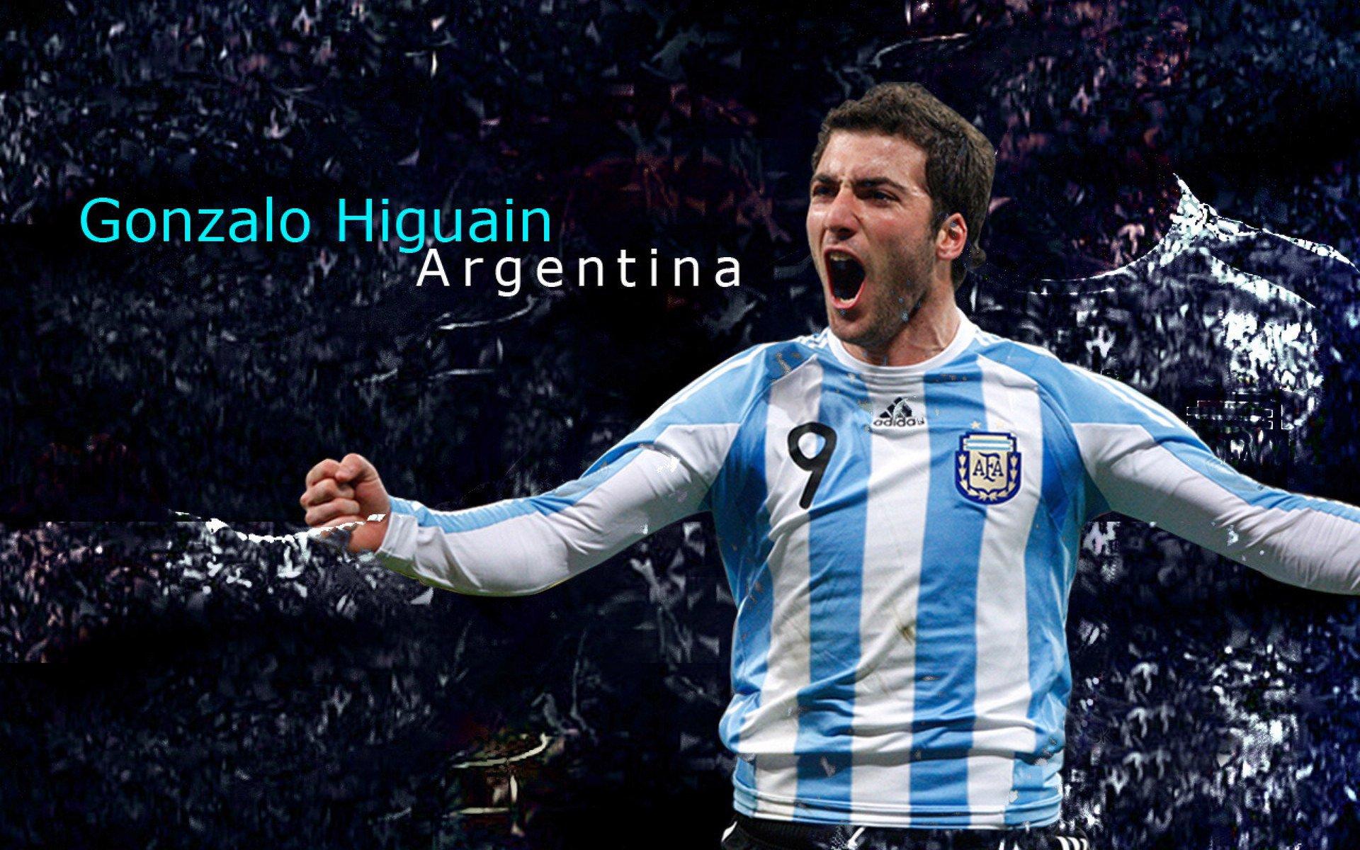 阿莱格里盛赞迈尼昂关键作用，称其重要性毋庸置疑但拒评世界最强头衔